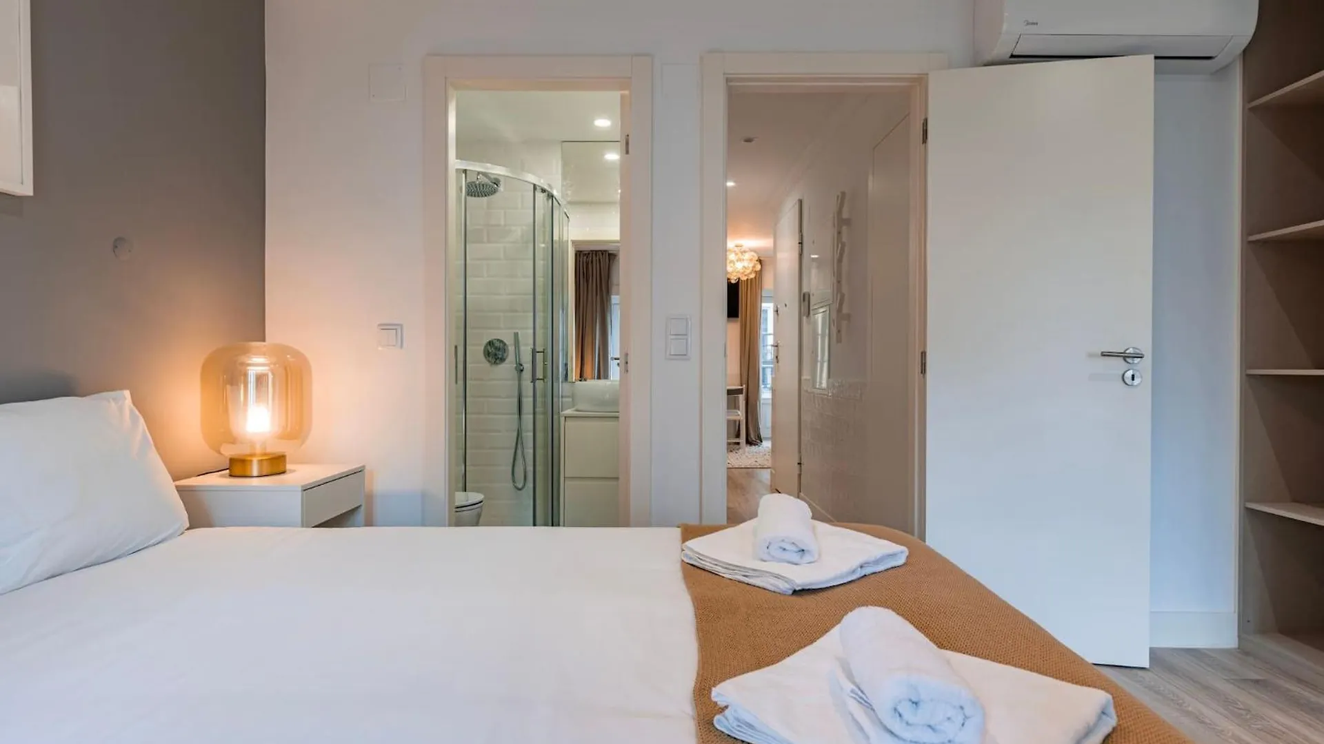 Garcia 38 III Apartment Lisbon
